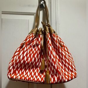 J. McLaughlin Geometric Orange and White Shoulder Bag with Drawstring